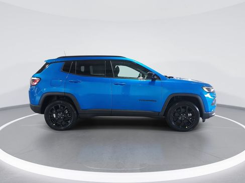 New 2026 Jeep Compass Latitude AWD/4WD image 9