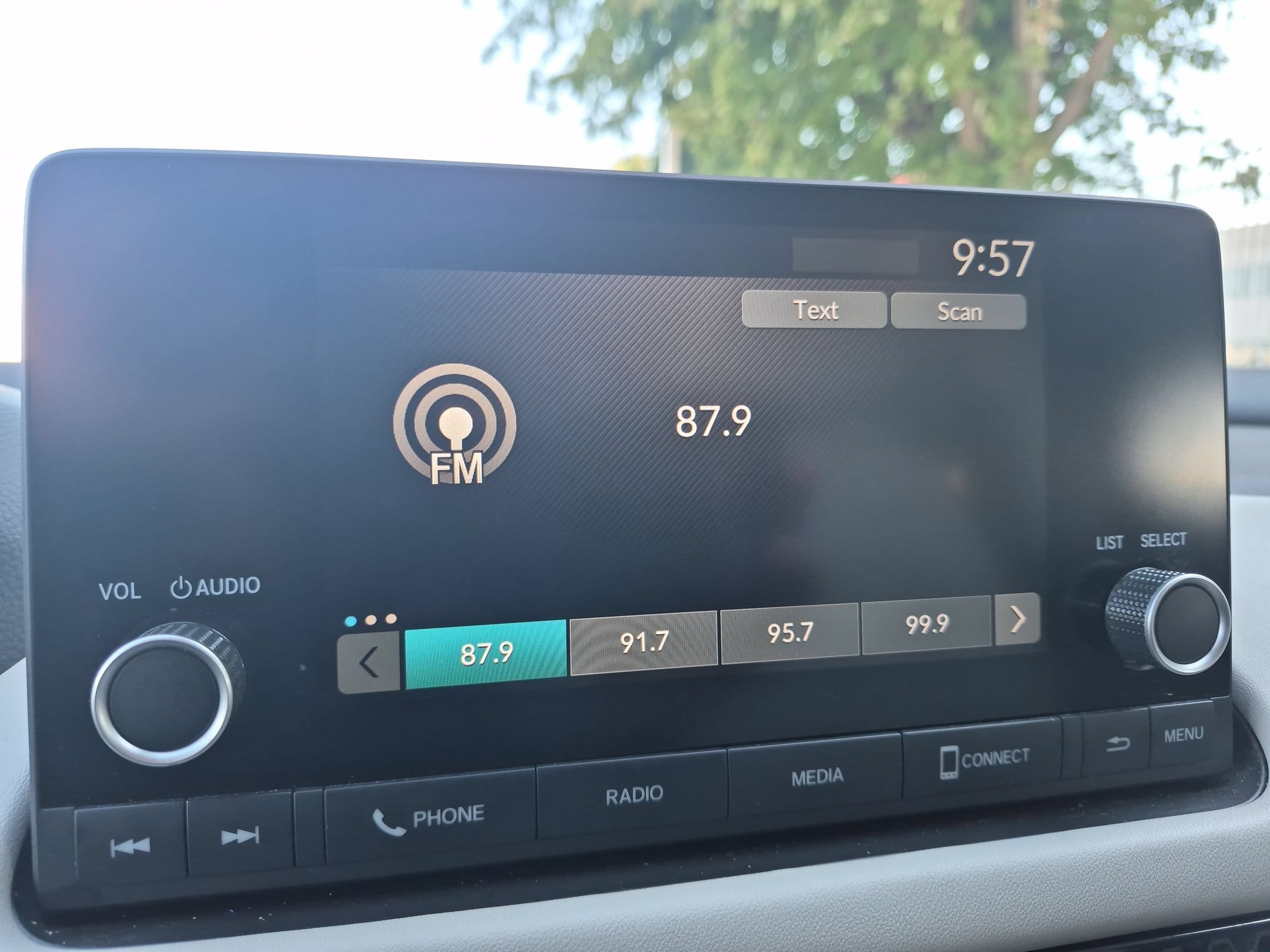 Used 2024 Honda HR-V LX image 19
