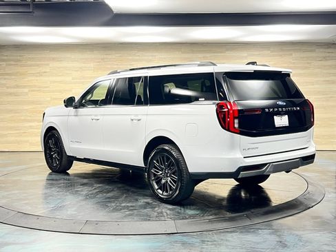 Used 2025 Ford Expedition Max Platinum AWD/4WD image 16