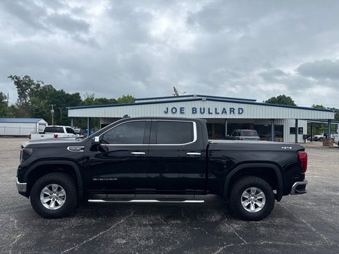 Used 2022 GMC Sierra 1500 SLE AWD/4WD image 14