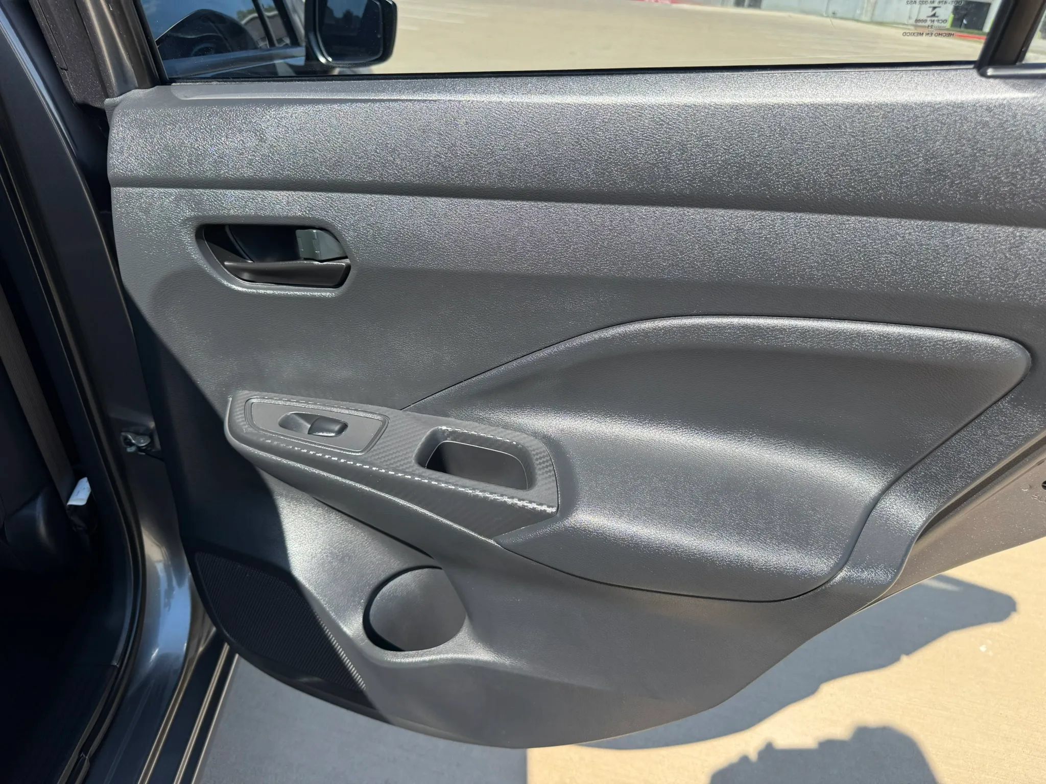 Used 2021 Nissan Versa S FWD image 29