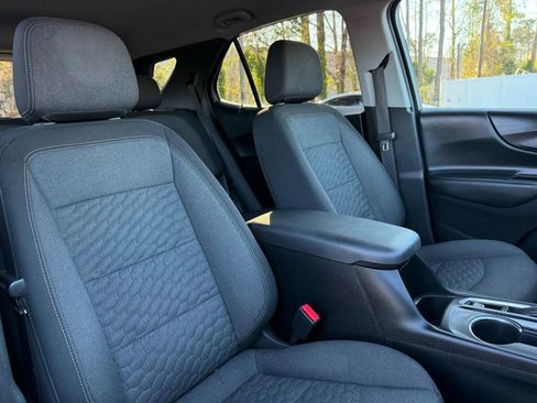 Used 2020 Chevrolet Equinox LT image 30