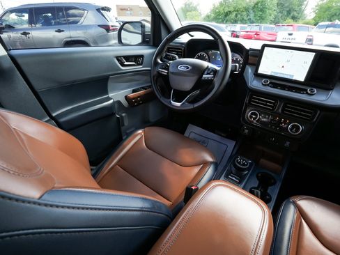 Used 2023 Ford Maverick Lariat w/ Lariat Luxury Package AWD/4WD image 48