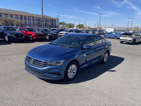 Used 2019 Volkswagen Jetta S image 32