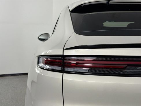 Certified 2026 Porsche Cayenne Coupe AWD/4WD image 16