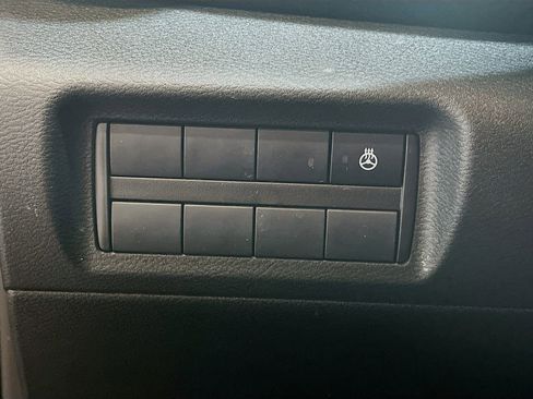 Used 2024 Nissan Kicks SR w/ SR Premium Package image 10