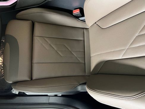 Used 2026 BMW X3 xDrive30 w/ Premium Package image 23