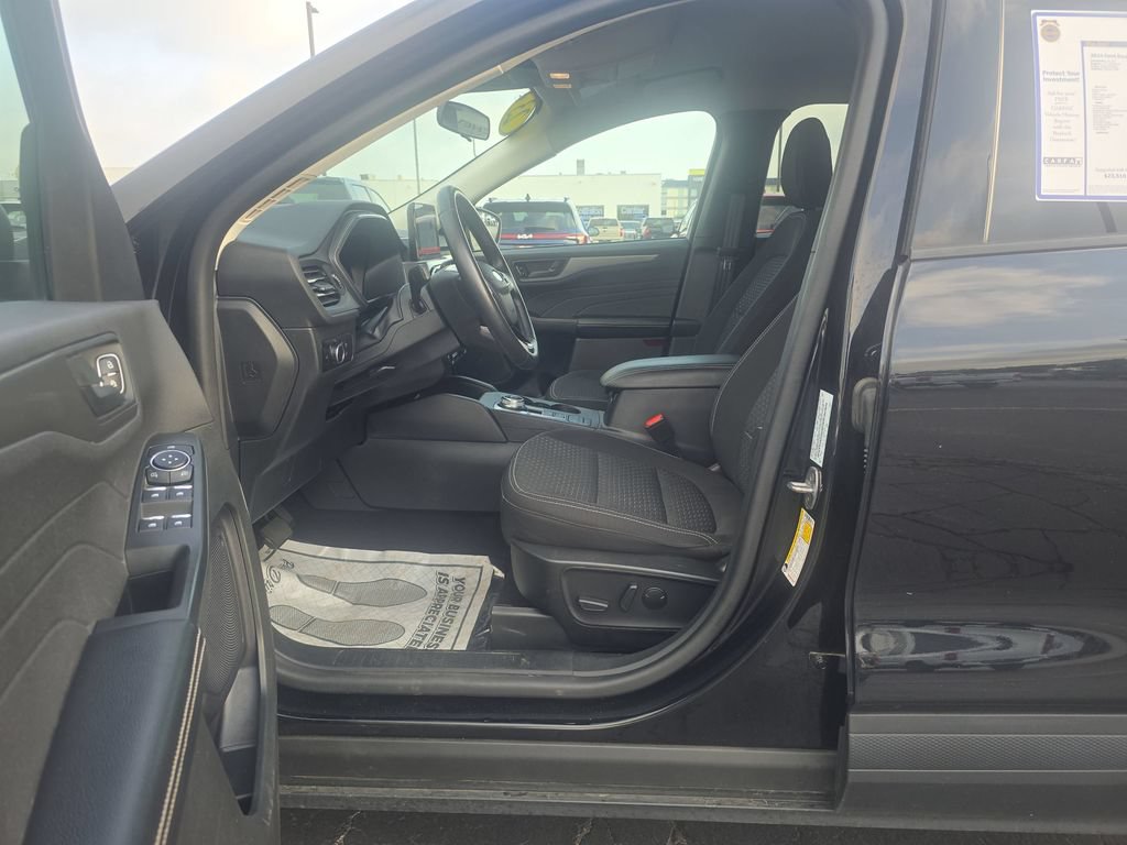 Used 2023 Ford Escape Active AWD/4WD image 19