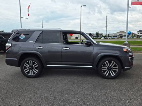 Used 2022 Toyota 4Runner Limited RWD image 13