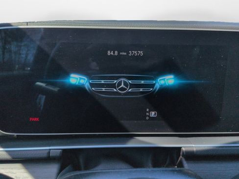 Used 2023 Mercedes-Benz GLE 450 4MATIC image 11