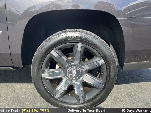 Used 2017 Cadillac Escalade ESV Luxury AWD/4WD image 10