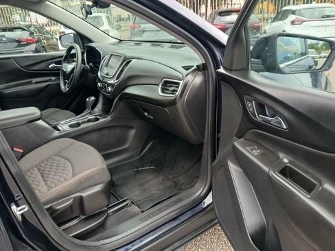 Used 2021 Chevrolet Equinox LT w/ LPO, Floor Liner Package FWD image 10