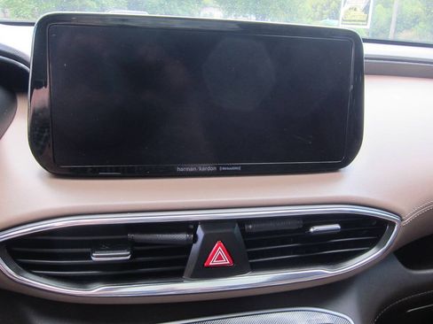 Used 2023 Hyundai Santa Fe Limited AWD/4WD image 16