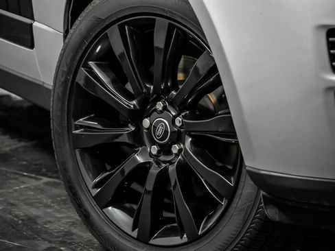 Used 2014 Land Rover Range Rover image 3