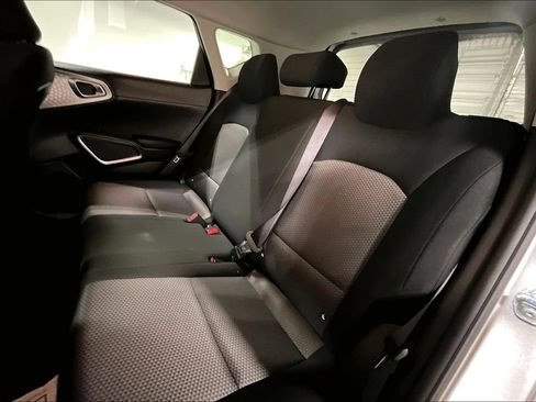 Used 2025 Kia Soul LX FWD image 32