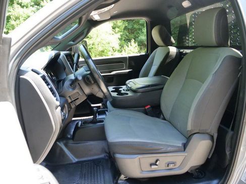 Used 2023 RAM 3500 SLT w/ Quick Order Package 2YG SLT AWD/4WD image 12