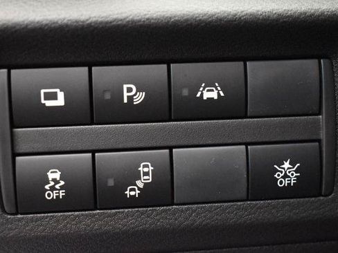 Certified 2025 Nissan Kicks Play S FWD image 15