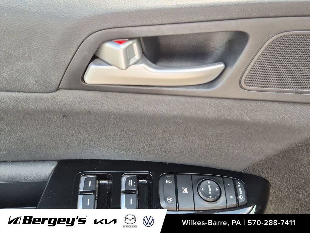 Used 2020 Kia Sportage EX w/ Option Group 15 AWD/4WD image 14