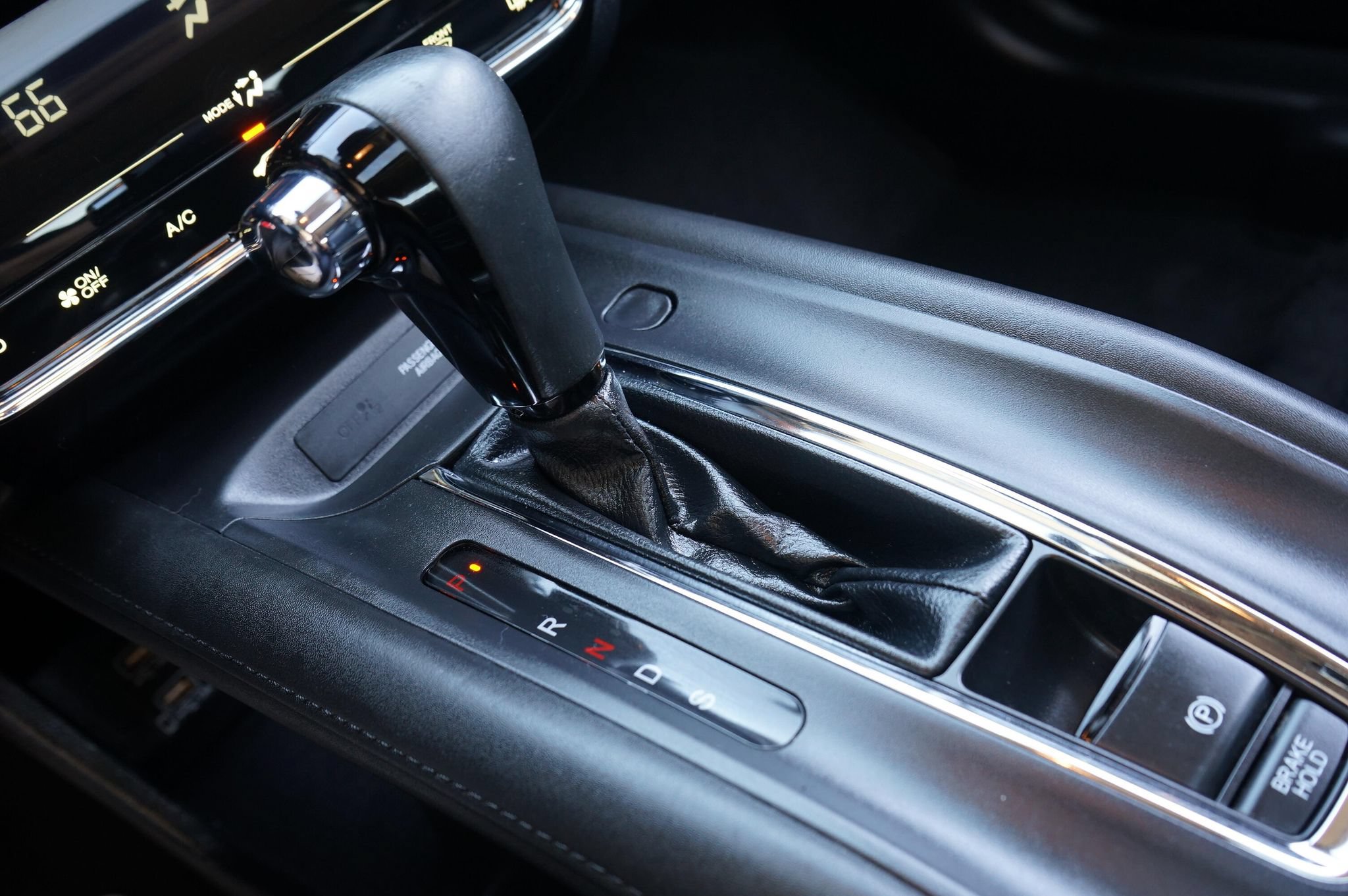 Used 2021 Honda HR-V EX-L image 19