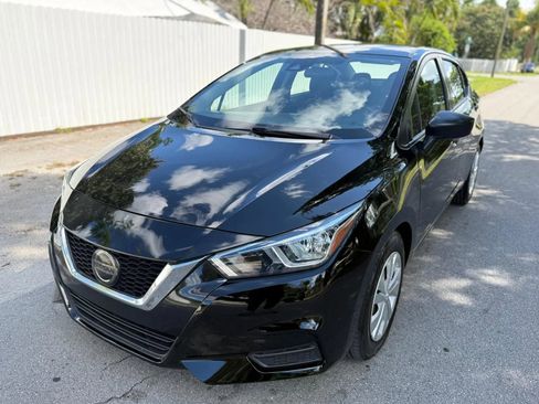 Used 2020 Nissan Versa S image 4