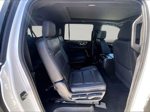 Used 2021 Chevrolet Suburban High Country AWD/4WD image 26