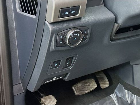 Used 2022 Ford F350 Platinum AWD/4WD image 10