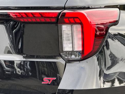 New 2026 Ford Explorer ST w/ Sun And Sound Package image 8