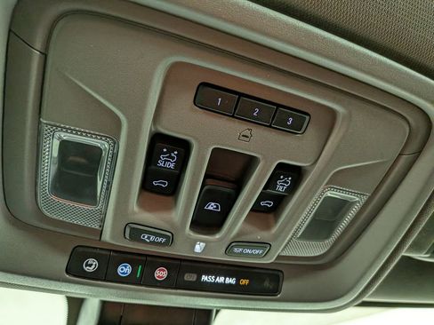 Used 2021 GMC Sierra 3500 Denali w/ Denali Ultimate Package image 30