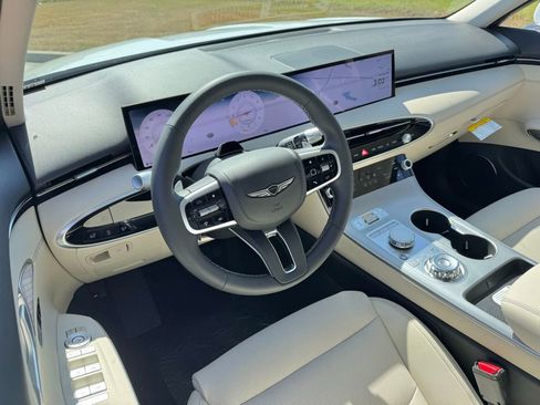 New 2026 Genesis GV70 2.5T Select AWD/4WD image 2