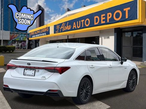 Used 2019 Toyota Avalon Limited FWD image 5