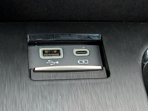 Certified 2025 Lexus ES 300h w/ Premium Package image 24