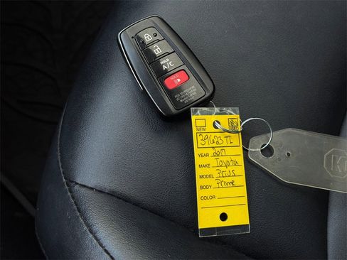 Certified 2017 Toyota Prius Prime Advanced image 39