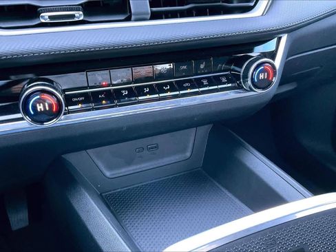 Certified 2025 Chevrolet Equinox LT w/ Convenience Package II image 31