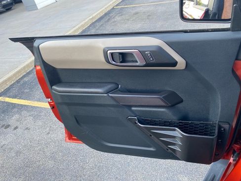 Used 2024 Ford Bronco Wildtrak image 25