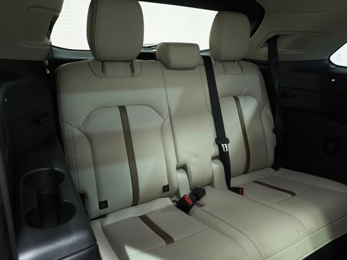 Used 2025 MAZDA CX-90 Plug-In Hybrid w/ Premium Plus image 19