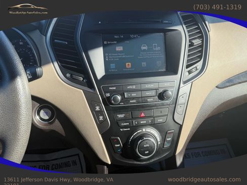 Used 2017 Hyundai Santa Fe Sport w/ 2.4L Value Package 06 image 16