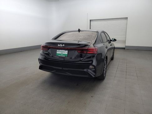 Used 2024 Kia Forte LXS FWD image 7