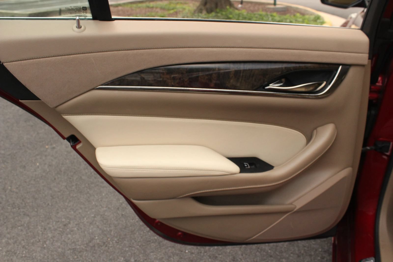 Used 2015 Cadillac CTS Luxury RWD image 21