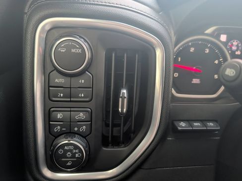 Certified 2020 Chevrolet Silverado 2500 LTZ w/ LTZ Premium Package AWD/4WD image 30