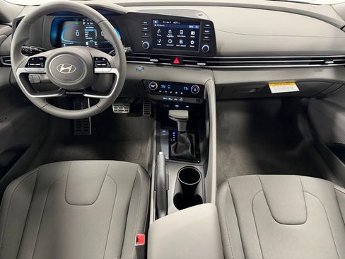 Certified 2026 Hyundai Elantra Sport image 15