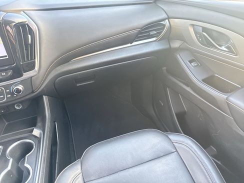 Used 2019 Chevrolet Traverse LT w/ LT Premium Package image 14