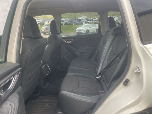 Certified 2023 Subaru Forester Premium AWD/4WD image 13