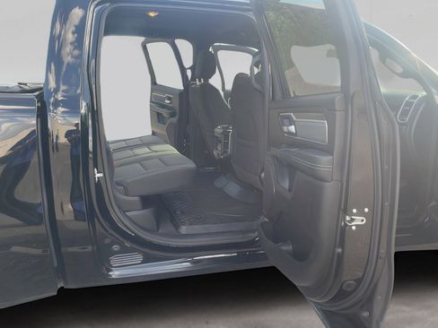 Used 2021 RAM 1500 Big Horn AWD/4WD image 25