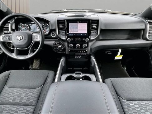 New 2026 RAM 1500 Express AWD/4WD image 10