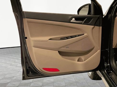 Used 2021 Hyundai Tucson Limited FWD image 20