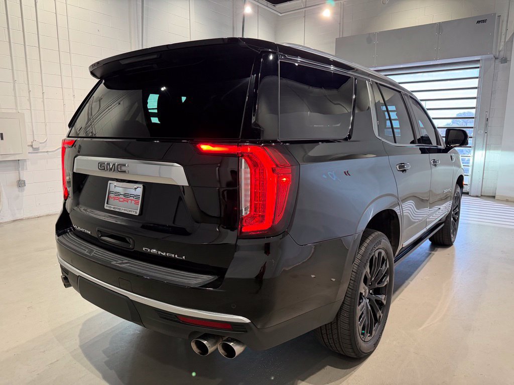Used 2021 GMC Yukon Denali w/ Denali Premium Package AWD/4WD image 8