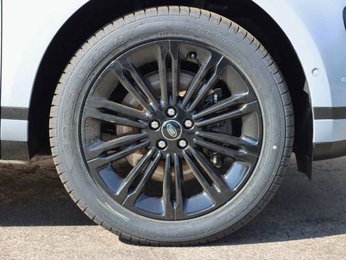 Used 2026 Land Rover Range Rover Evoque S image 9