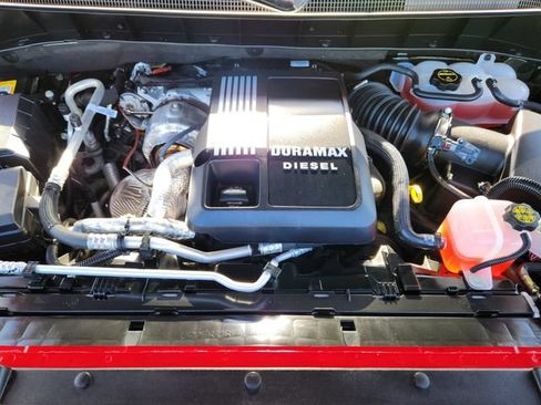 Used 2025 Chevrolet Silverado 1500 High Country w/ Technology Package AWD/4WD image 21