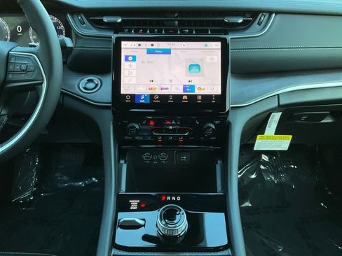New 2025 Jeep Grand Cherokee Limited AWD/4WD image 11