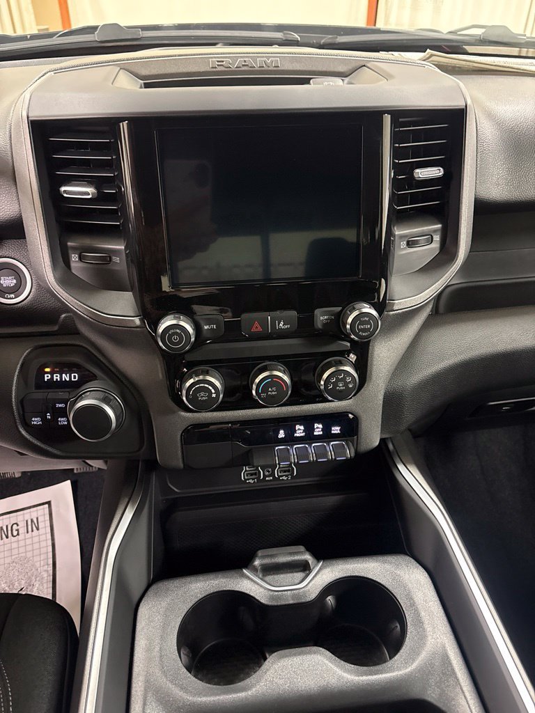 New 2027 RAM 1500 Express AWD/4WD image 13